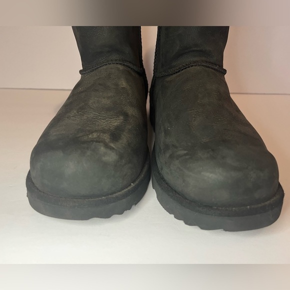 UGG Women's Classic Short II Boot, Black - Picture 9 of 16